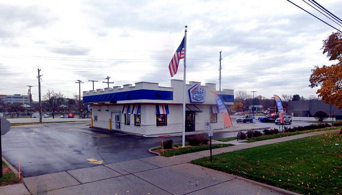 White Castle - Farmington Hills - 28130 Eight Mile Rd (newer photo)